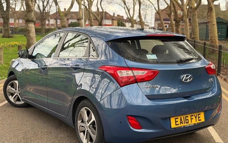 Used Hyundai i30 SE 120 HP (88 kW) 2016 Hatchback