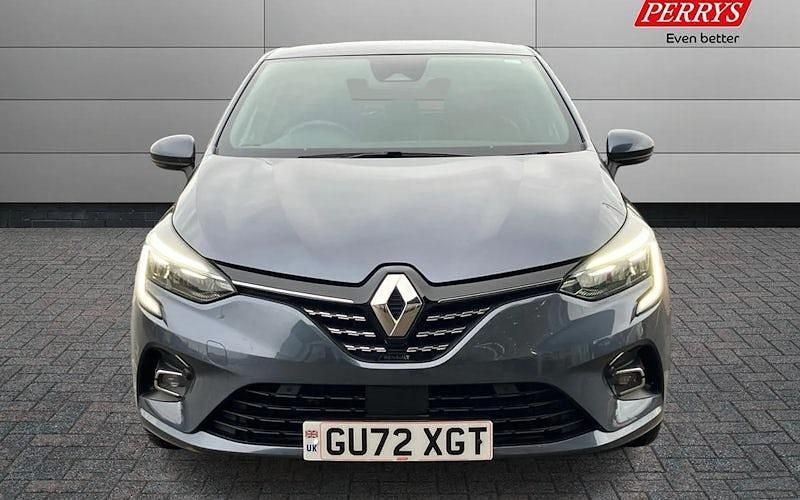 Used Renault Clio V SE 140 HP (102 kW) 2022 Hatchback