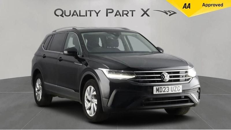 Used VW Tiguan Allspace Life 150 HP (110 kW) 2023 Black SUV