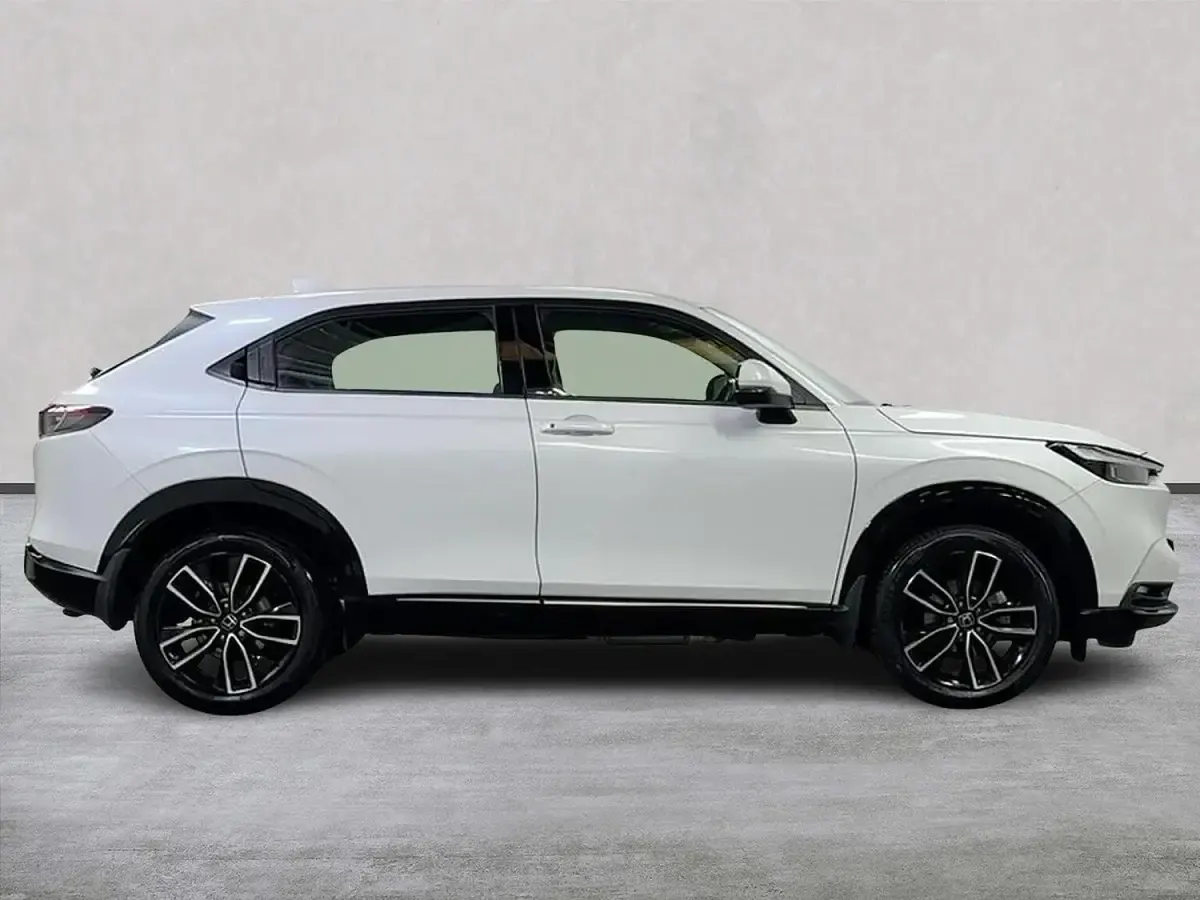 Used Honda HR-V Advance 131 HP (96 kW) 2023 White SUV