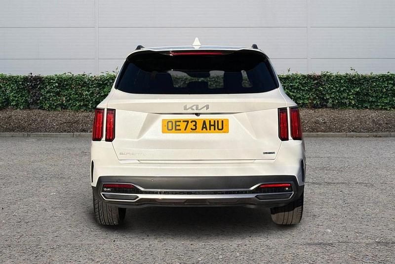 Used Kia Sorento 2023 White SUV