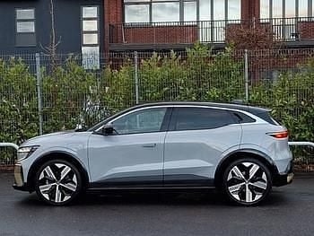 Used Renault Megane E-Tech Iconic 159 kW (217 HP) 2023 Grey Hatchback