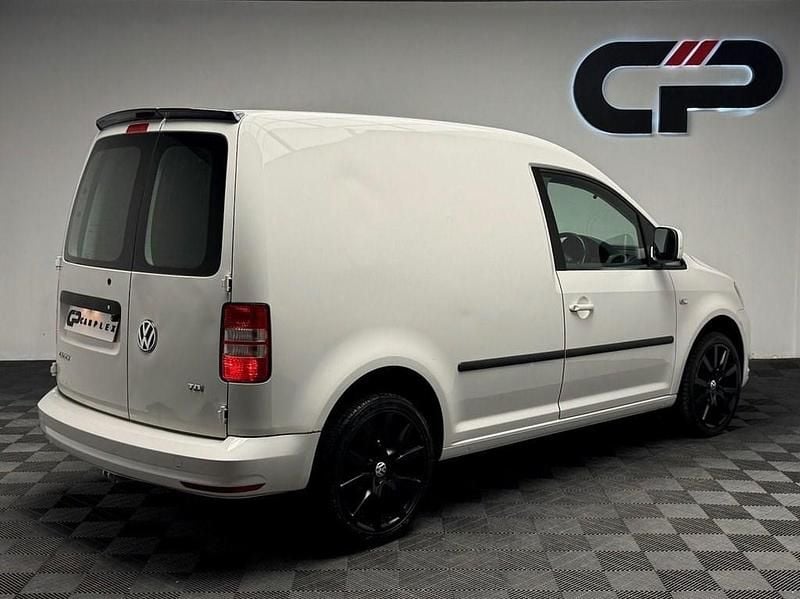 Used VW Caddy Highline 102 HP (75 kW) 2013 White MPV