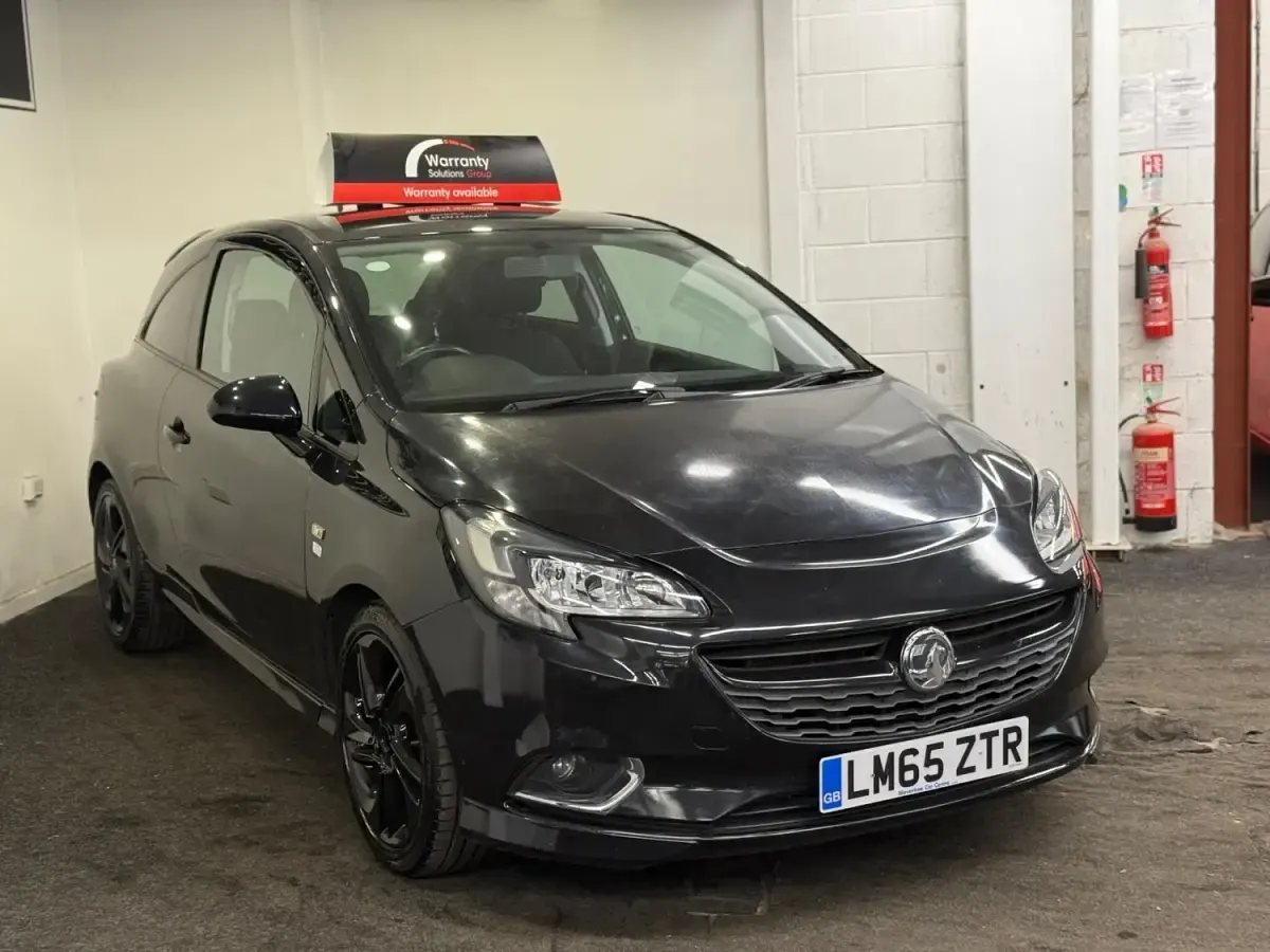 Używany Vauxhall Corsa Edition 70 KM (51 kW) 2015 Czarny Hatchback