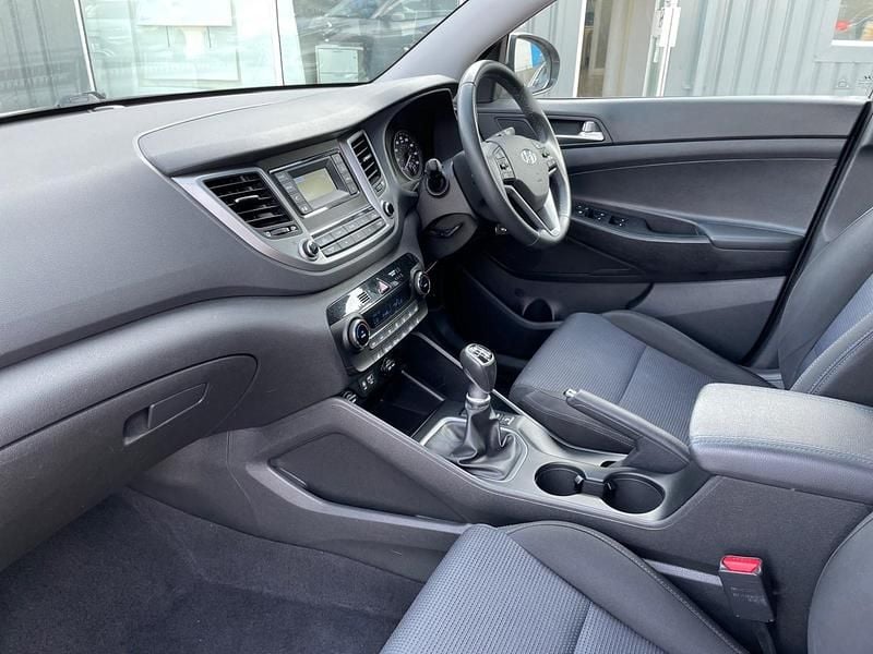 Used Hyundai Tucson SE 2018 Beige SUV