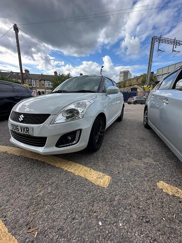 Used Suzuki Swift SZ-L 2016 White Hatchback