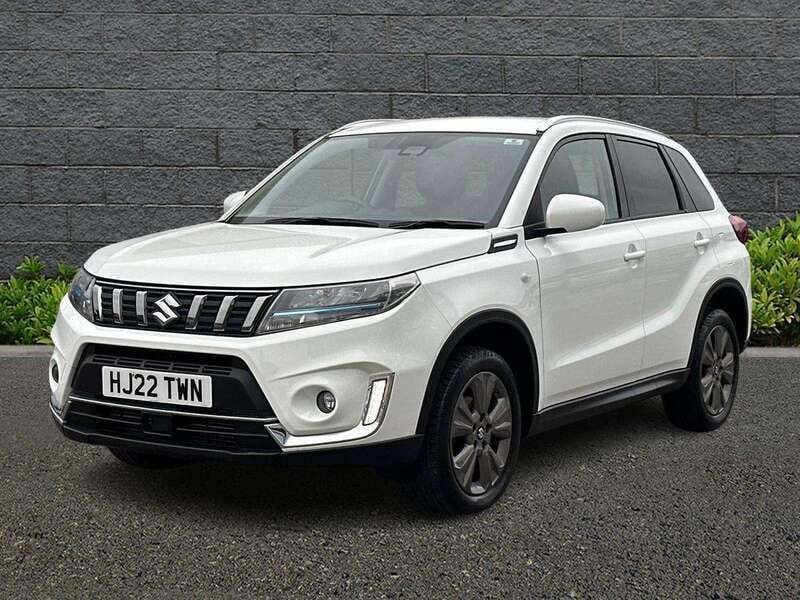 White Used 2022 Suzuki Vitara SZ-T SUV | £15,495 (Fair price) - Image 1/4