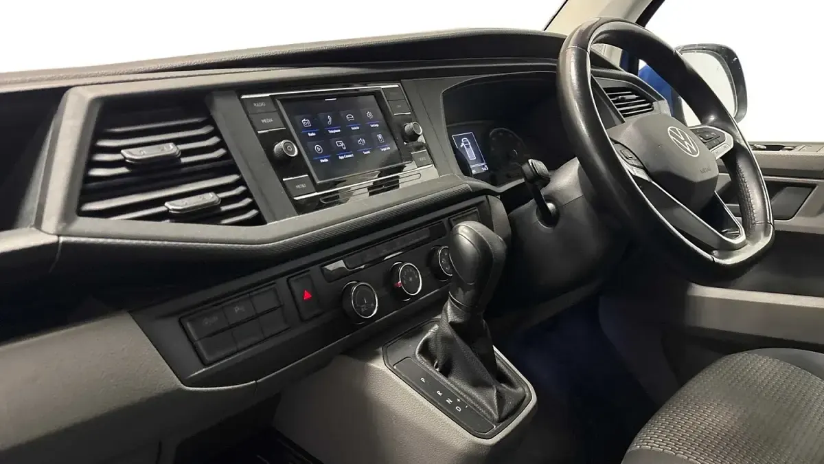 Used VW T6.1 Highline 150 HP (110 kW) 2022 Blue Van