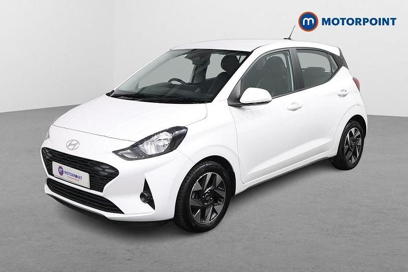 Used Hyundai i10 Advanced 63 HP (46 kW) 2025 White Hatchback