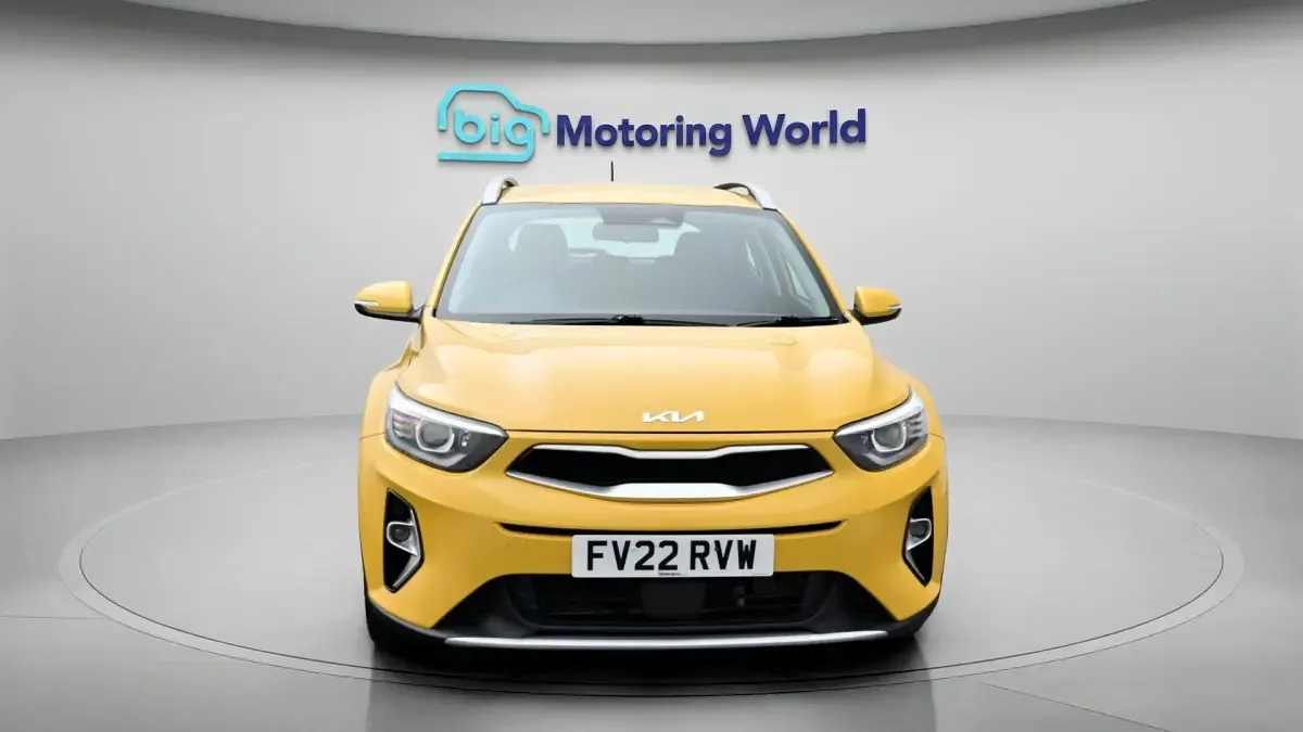 Used Kia Stonic 99 HP (72 kW) 2022 Yellow SUV