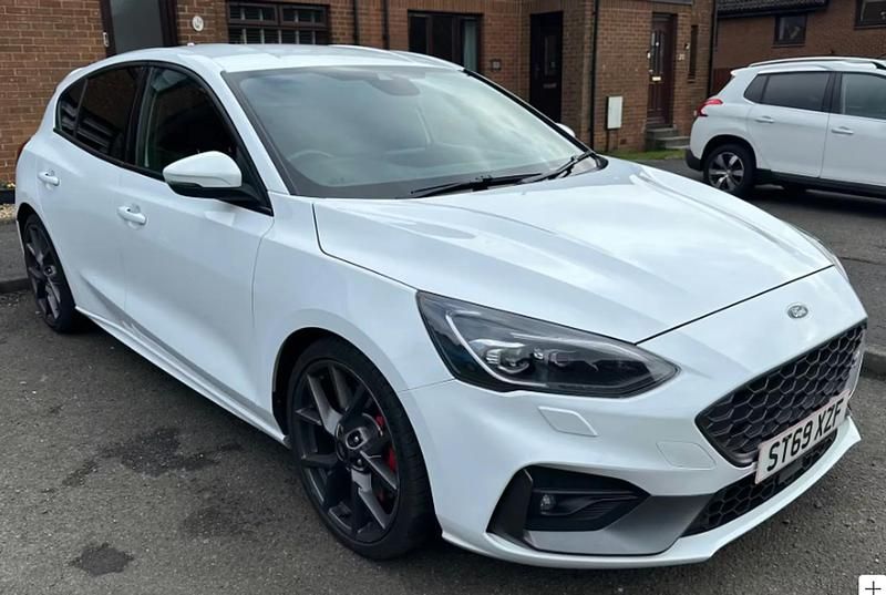 Used Ford Focus ST 280 HP (205 kW) 2020 White Hatchback