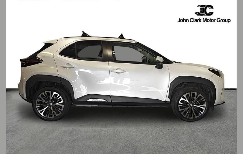 Used Toyota Yaris Cross 113 HP (83 kW) 2024 White SUV