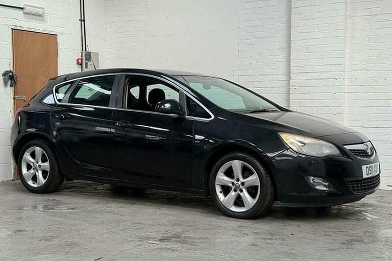 Used 2011 Vauxhall Astra SRi Hatchback | £3,000 (Fair price) - Image 1/1