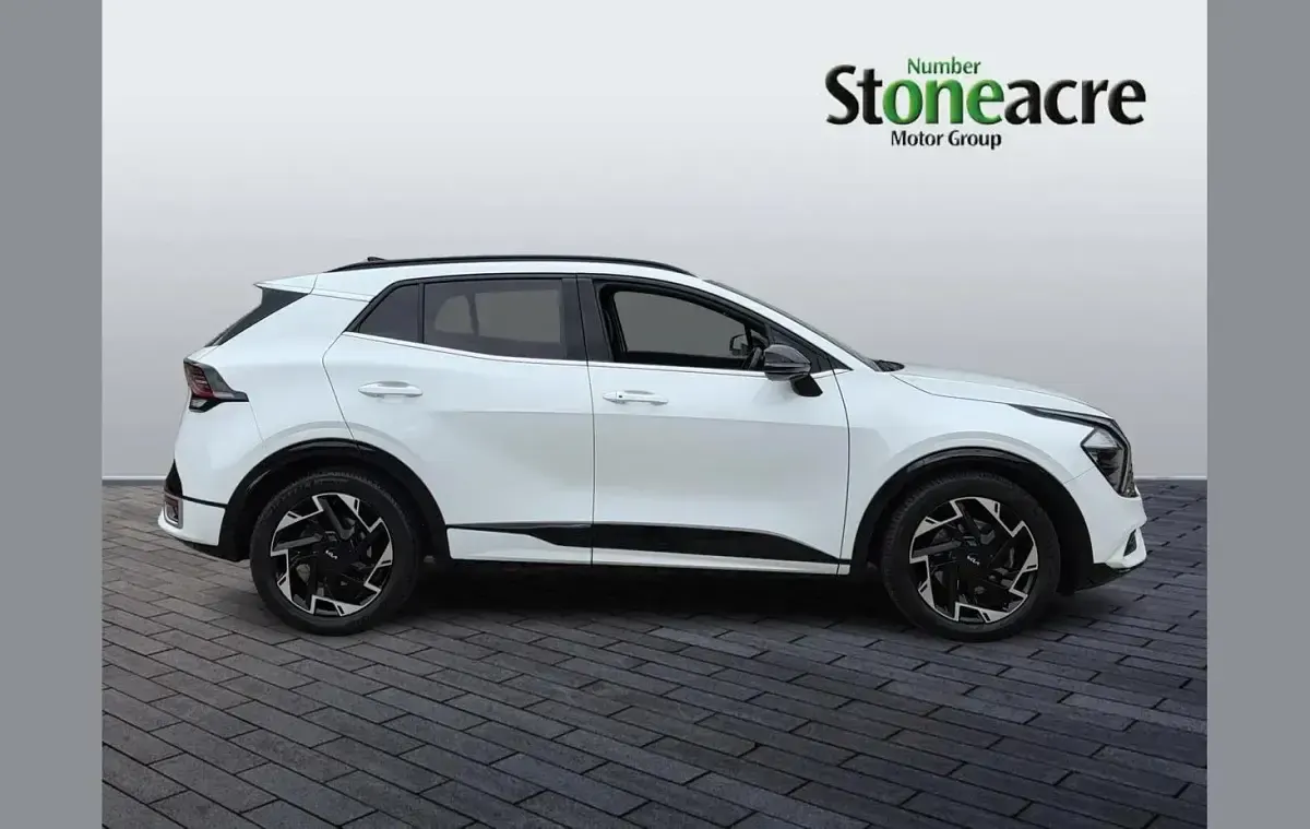 Used Kia Sportage GT-Line 150 HP (110 kW) 2023 White SUV