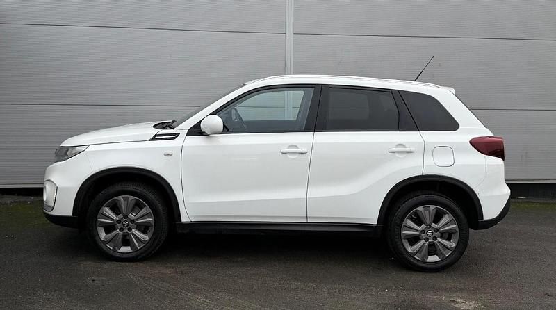 Used Suzuki Vitara SZ-T 127 HP (93 kW) 2022 White SUV