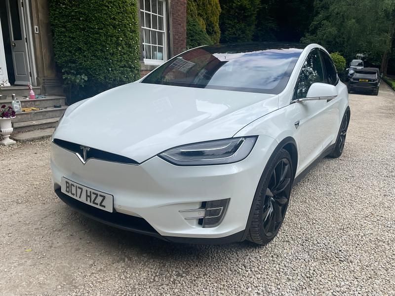 Used Tesla Model X 443 kW (603 HP) 2017 White SUV