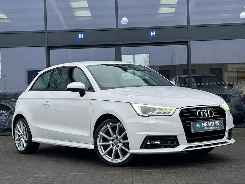 Used Audi A1 S-Line 125 HP (91 kW) 2015 White Hatchback