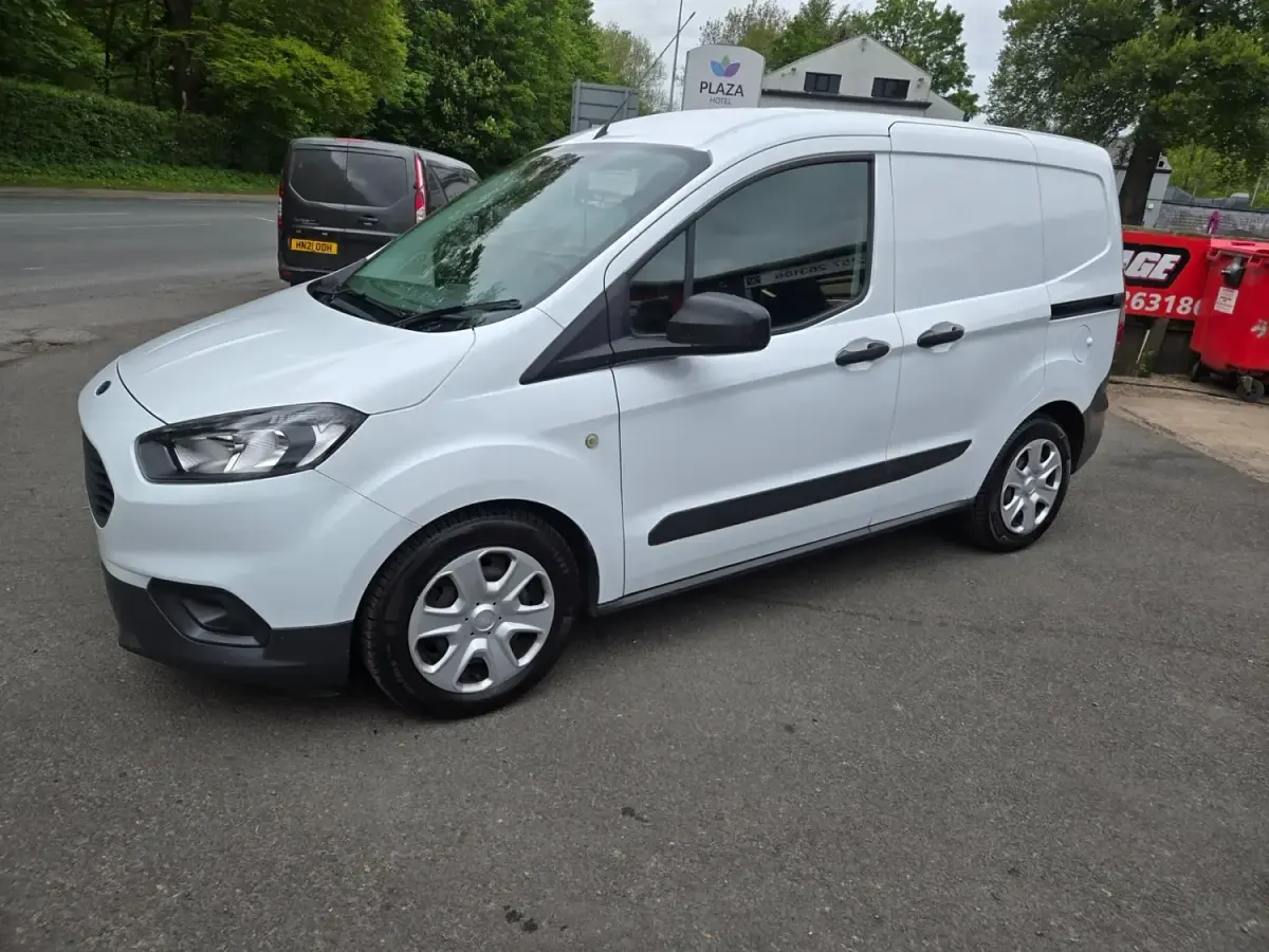 Usado Ford Transit Trend 100 HP (73 kW) 2020 Branco Van