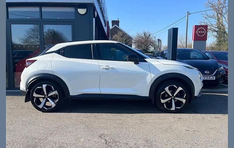 Used Nissan Juke Tekna 112 HP (82 kW) 2020 White SUV