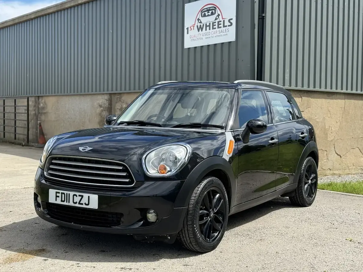 Used Mini Cooper Countryman 122 HP (89 kW) 2011 Black SUV
