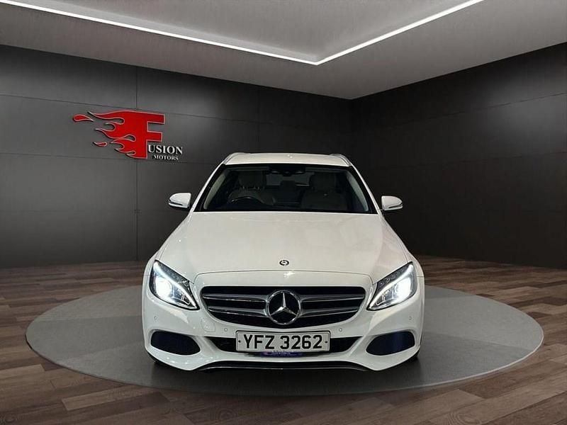Used Mercedes C200 184 HP (135 kW) 2015 White Estate