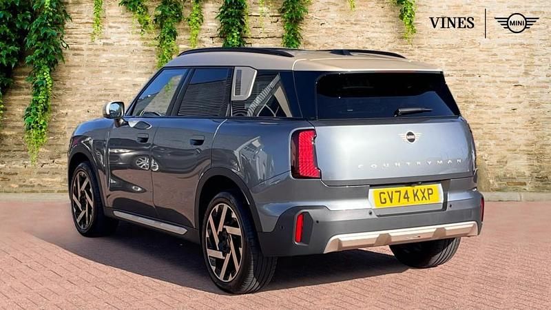 Used Mini Countryman 168 HP (123 kW) 2024 Green SUV