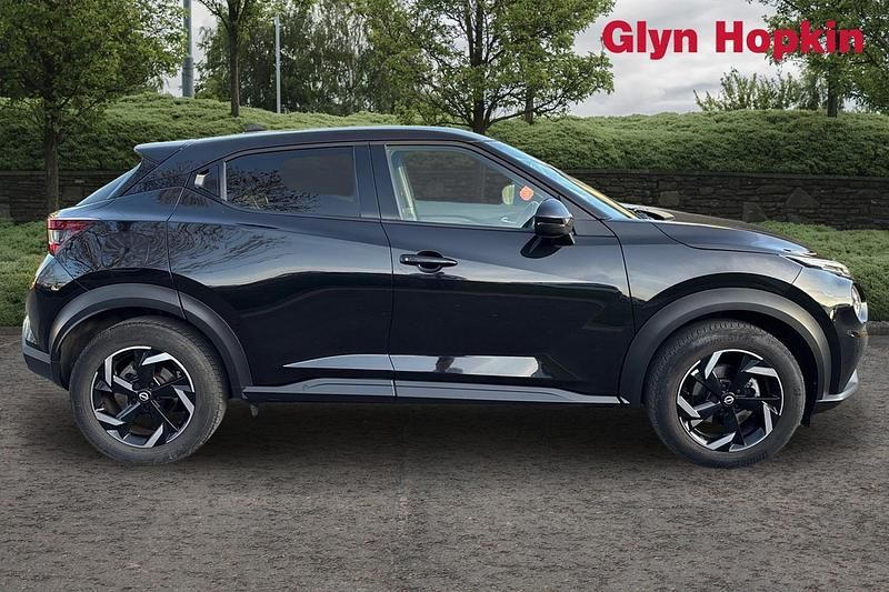 Used Nissan Juke N-Connecta 114 HP (83 kW) 2023 Black SUV
