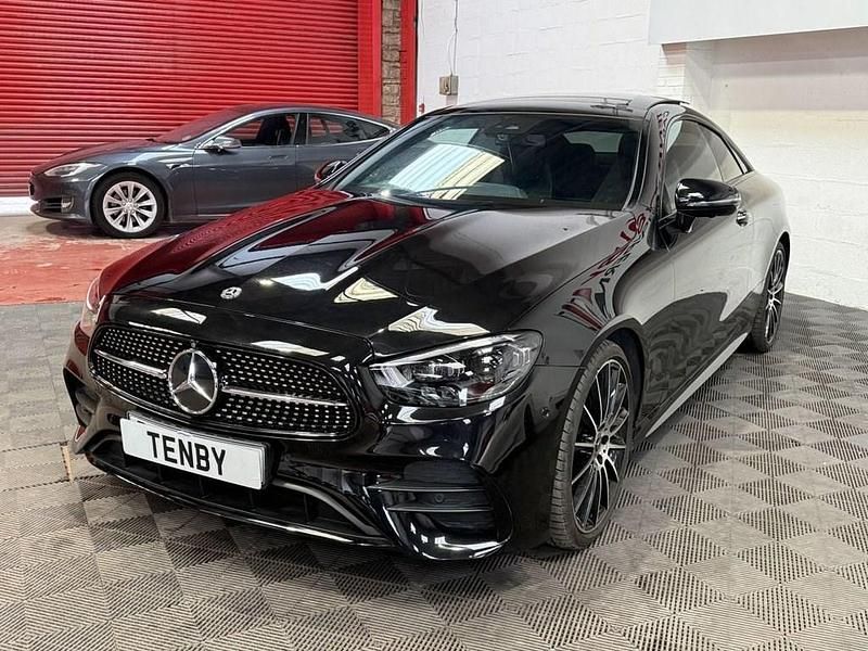 Used Mercedes E220 AMG Line Premium Plus 194 HP (142 kW) 2020 Black Coupe