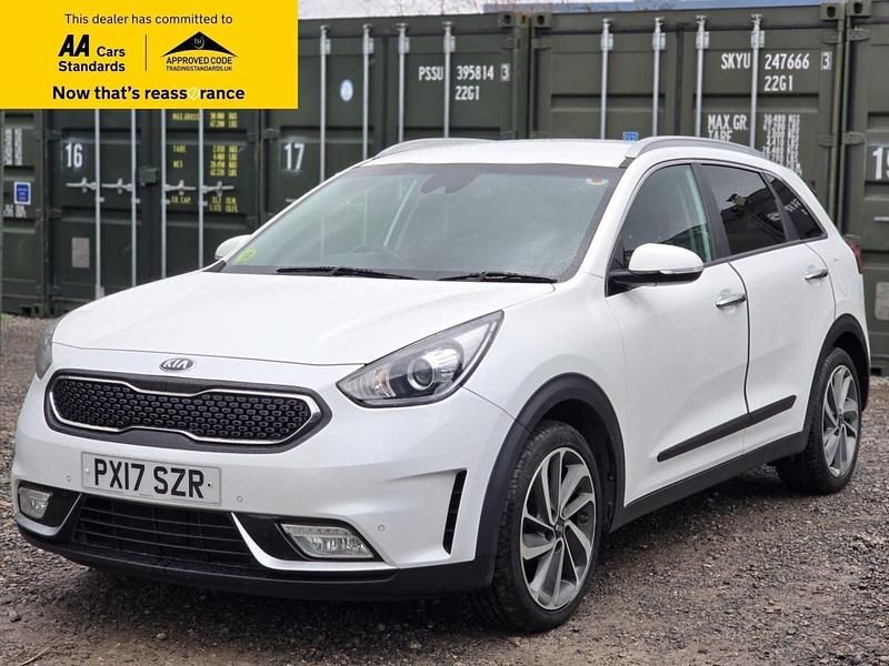 Used Kia Niro 139 HP (102 kW) 2017 White SUV