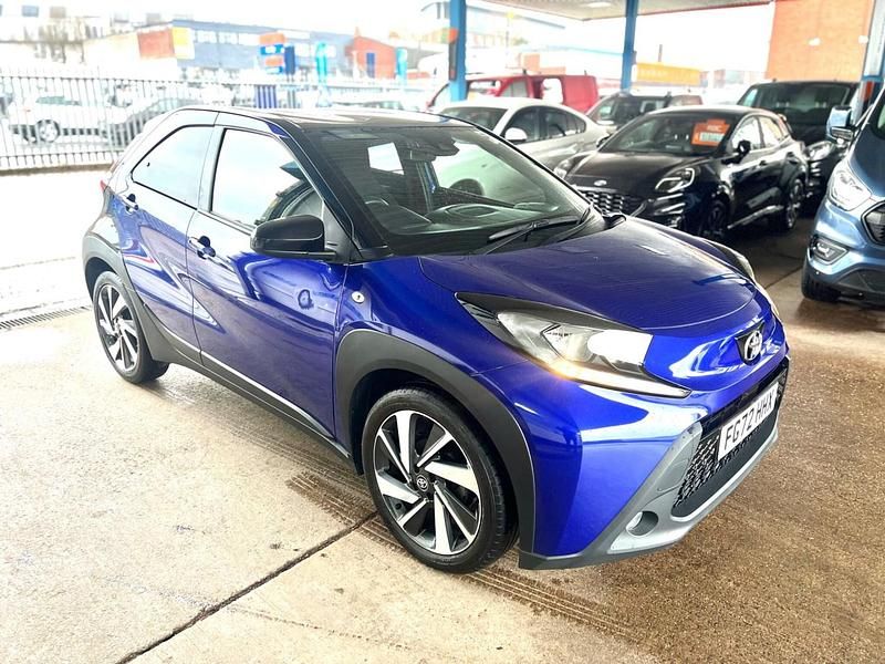 Used Toyota Aygo X 72 HP (52 kW) 2022 Blue SUV