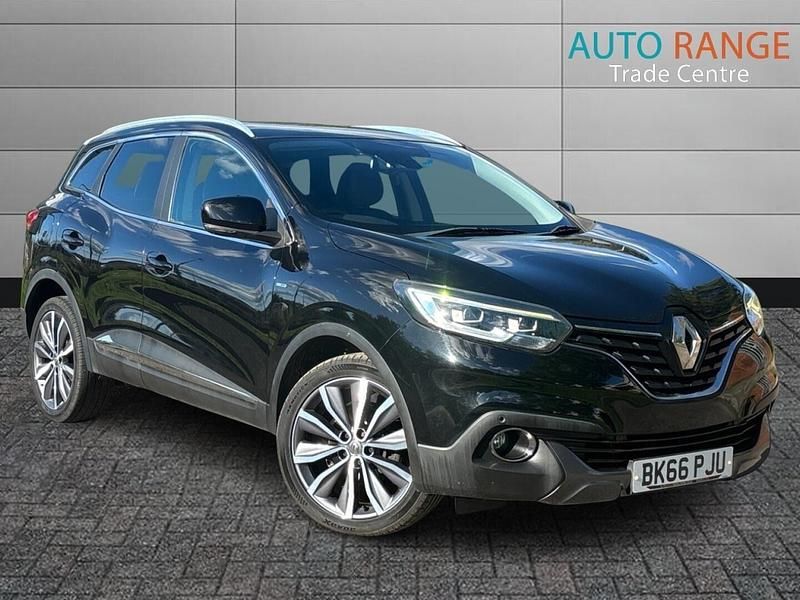 Black Used 2016 Renault Kadjar Signature SUV | £7,991 (A bit pricey) - Image 1/4