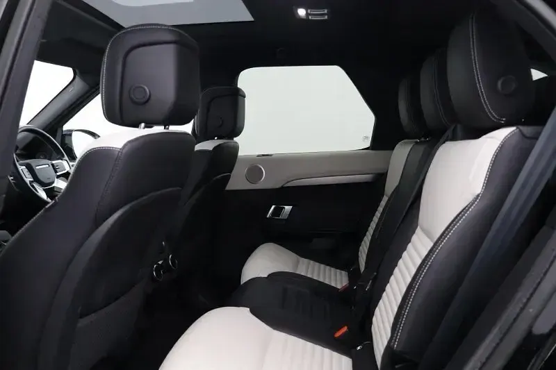 Used Land Rover Discovery SE Dynamic 296 HP (217 kW) 2023 Black SUV