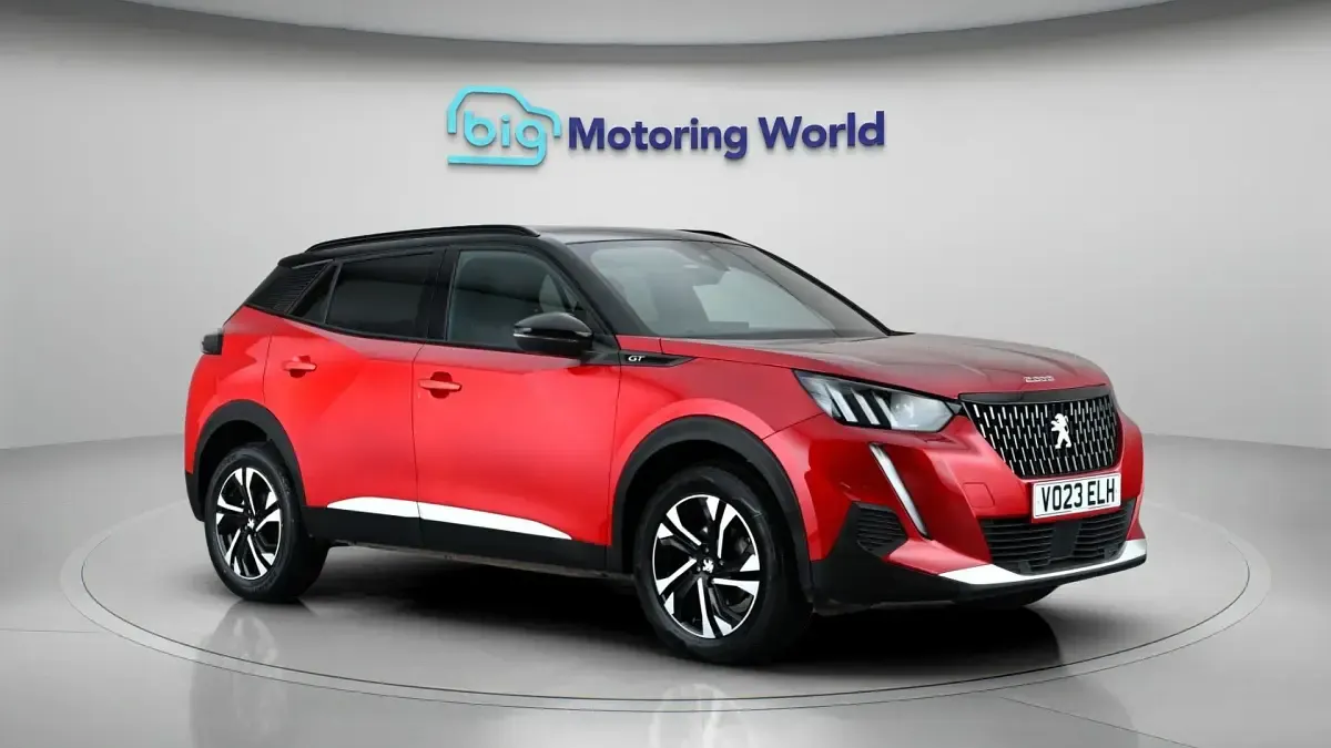 Used Peugeot 2008 GT 131 HP (96 kW) 2023 SUV