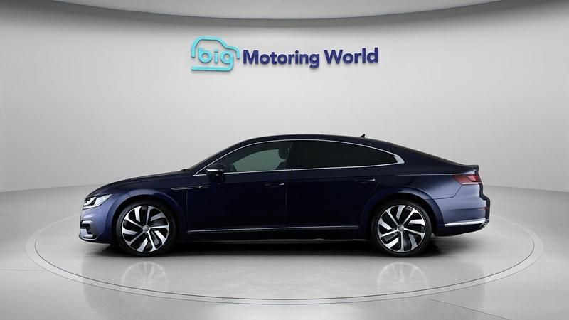 Used VW Arteon R-line 187 HP (137 kW) 2018 Blue Hatchback