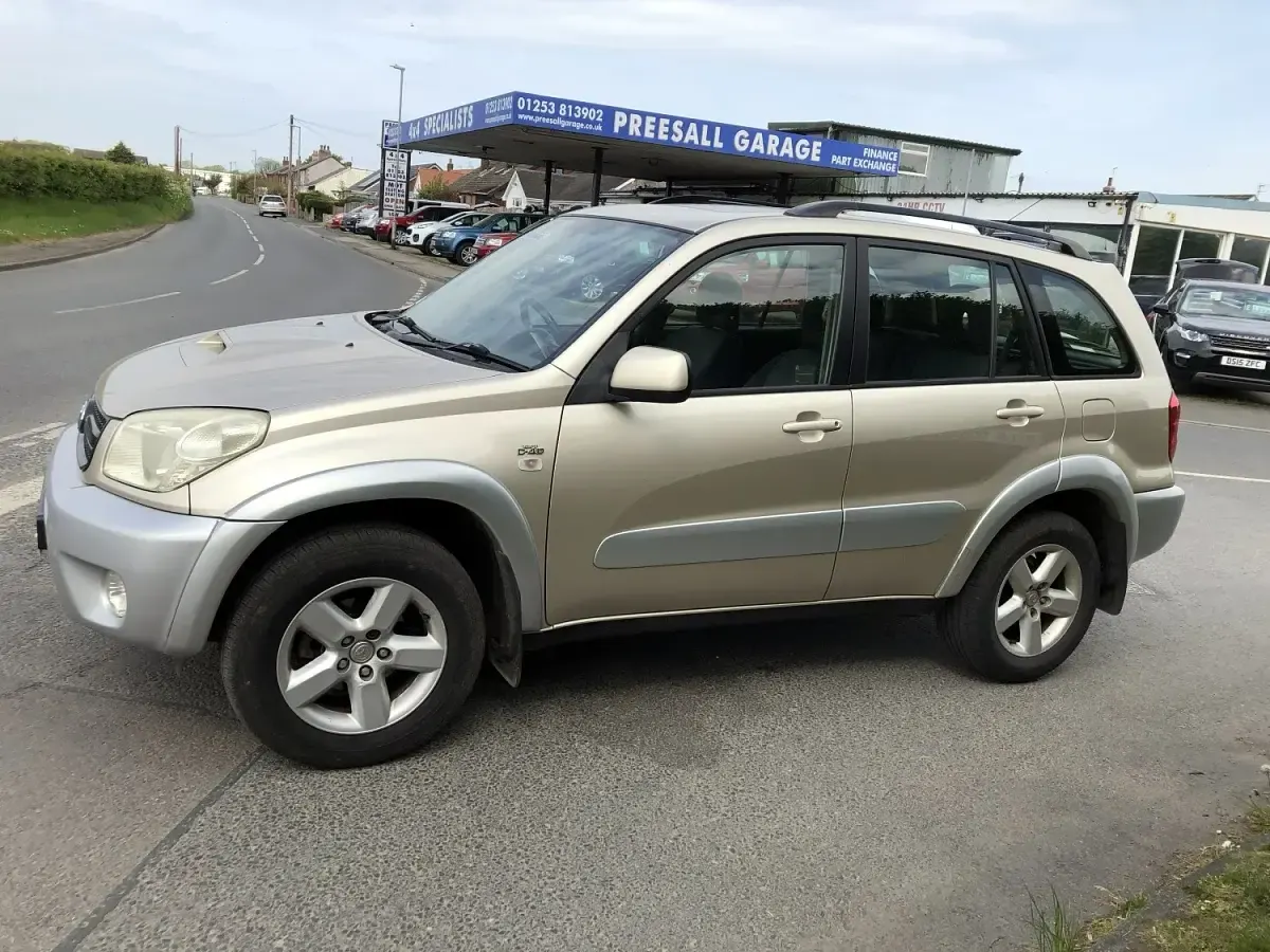 Usado Toyota RAV4 2005 Bege SUV