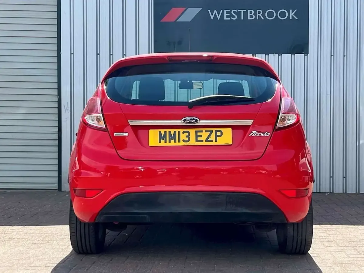 Used Ford Fiesta Zetec 2013 Red Hatchback