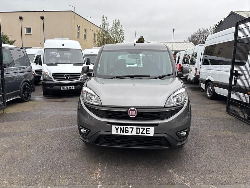Used Fiat Doblò Easy 2017 Grey MPV