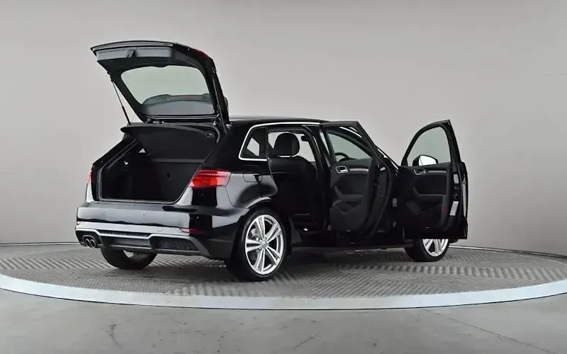 Used Audi A3 Sportback S-Line 150 HP (110 kW) 2018 Black Hatchback