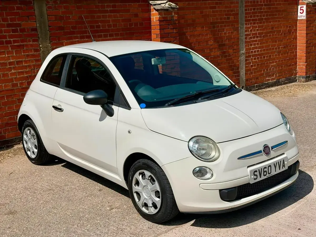 Used Fiat 500 Pop 69 HP (50 kW) 2010 White Hatchback