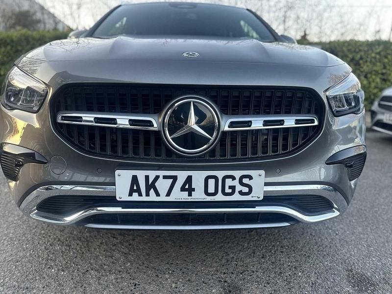 Used Mercedes GLA180 Sport Edition 136 HP (100 kW) 2025 Grey SUV