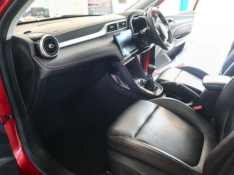 Usado MG ZS Exclusive 106 HP (77 kW) 2020 Vermelho SUV