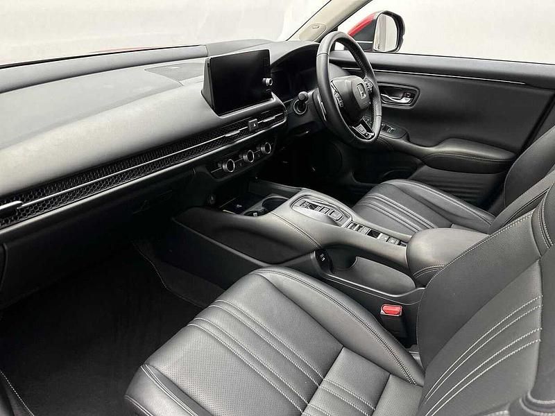 Used Honda ZR-V Advance 184 HP (135 kW) 2024 Radiant red SUV