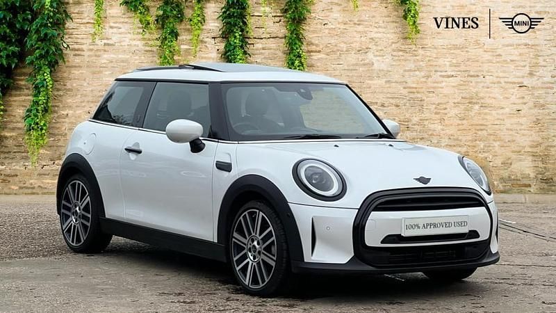 Used Mini Cooper Exclusive 134 HP (98 kW) 2023 White Hatchback