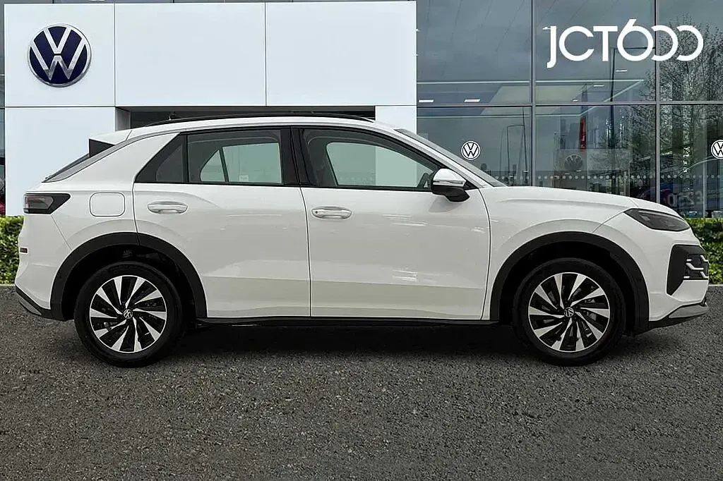 New VW T-Roc 116 HP (85 kW) 2026 SUV