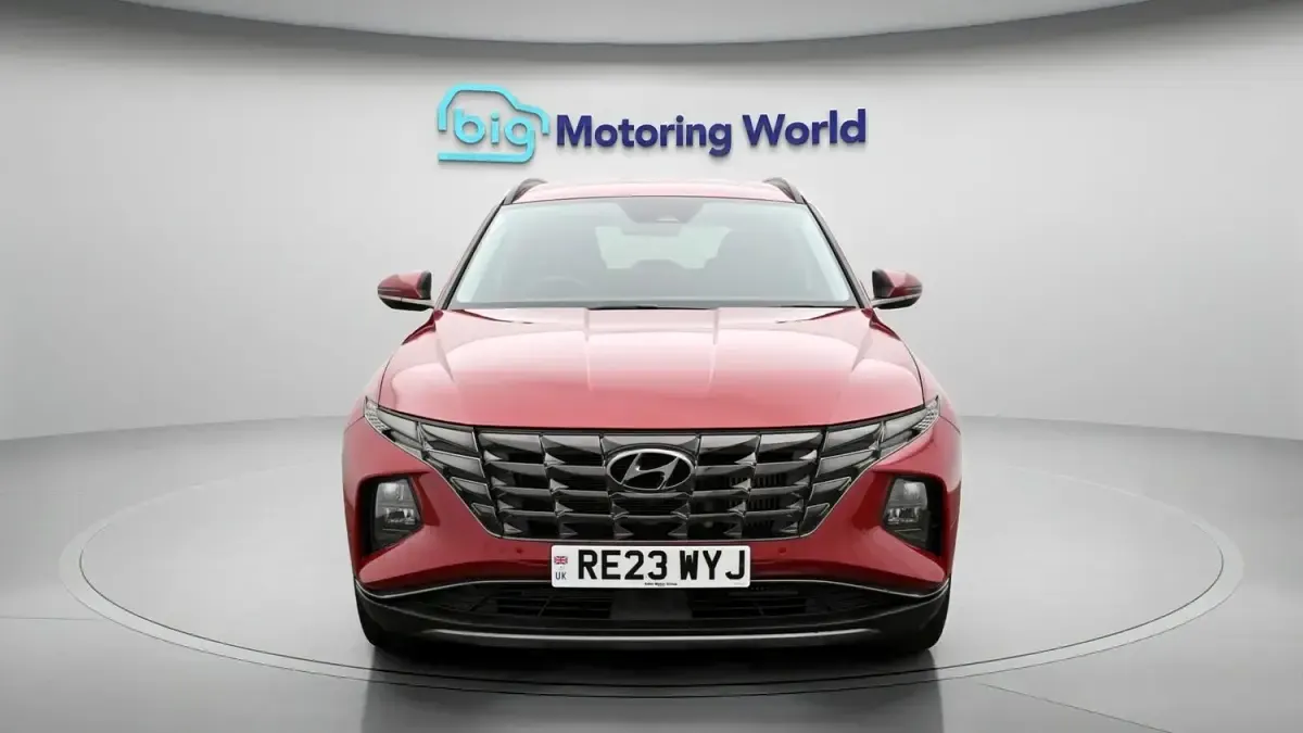 Used Hyundai Tucson Premium 180 HP (132 kW) 2023 Red SUV