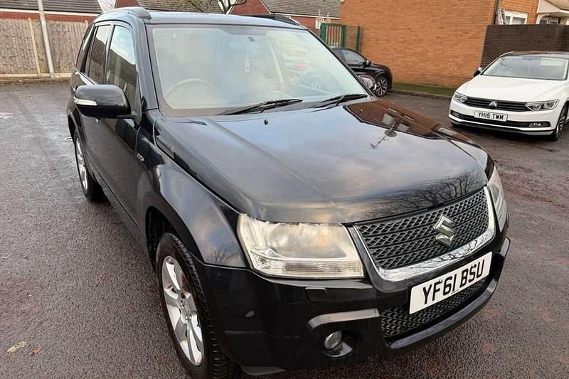 Black Used 2011 Suzuki Grand Vitara SZ5 Estate | £2,895 (Good price) - Image 1/1