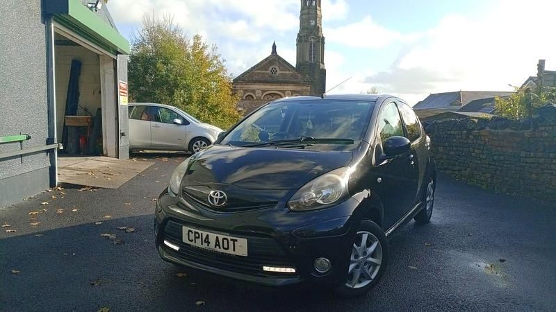 Black Used 2014 Toyota Aygo Hatchback | £2,499 (Super price) - Image 1/4