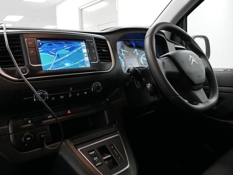 Używany Citroën Dispatch 100 kW (136 KM) 2023 Biały Minivan