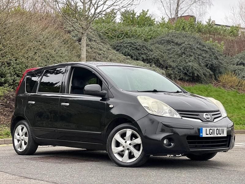 Begagnad Nissan Note Tekna 110 HK (80 kW) 2011 Svart Halvkombi