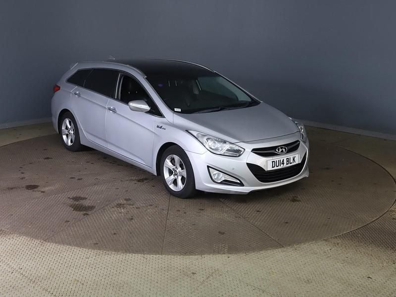 Silver Used 2014 Hyundai i40 Premium Estate | £2,990 (Good price) - Image 1/4